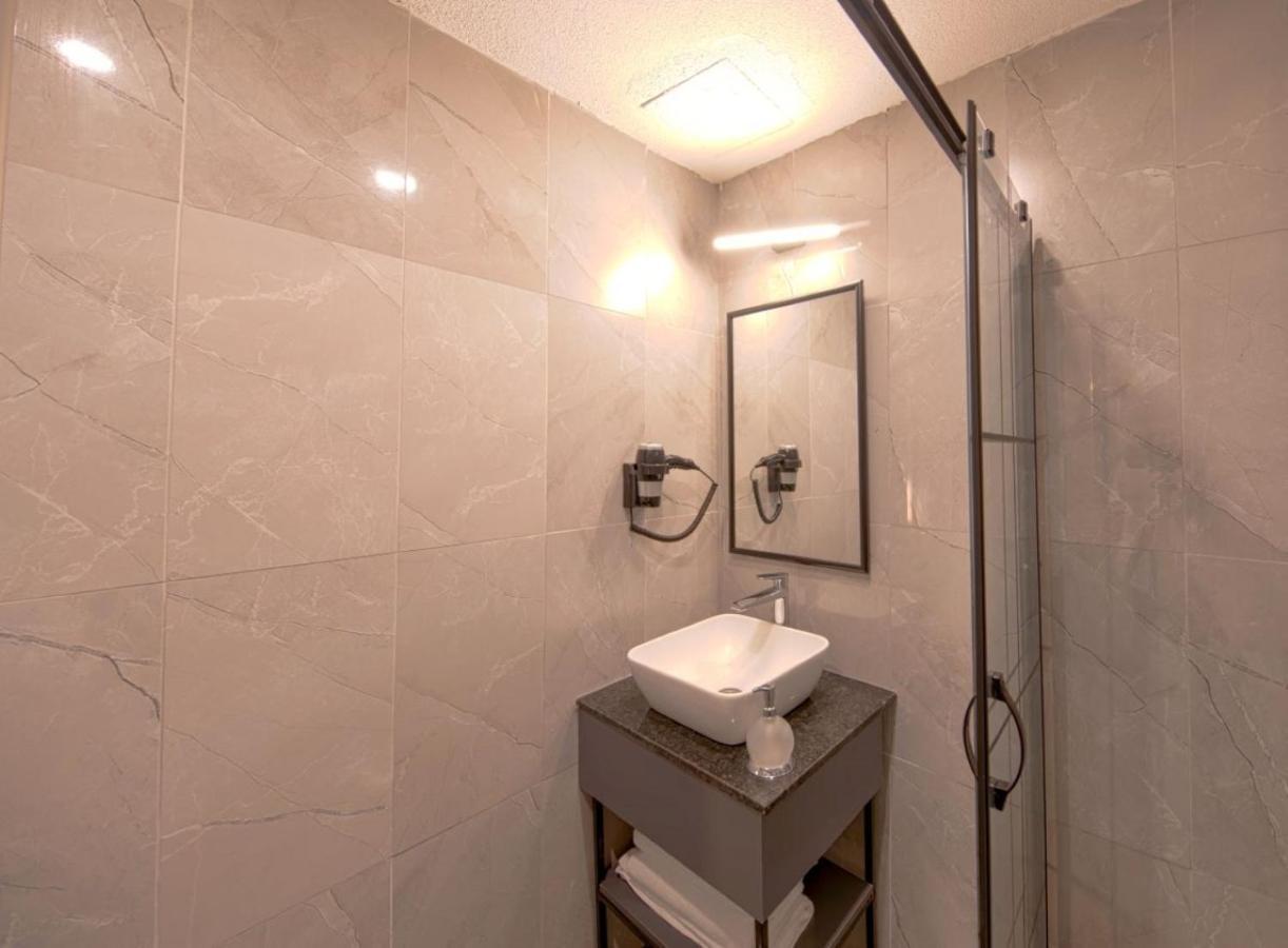 Istanbul City Airport Hotel Ngoại thất bức ảnh